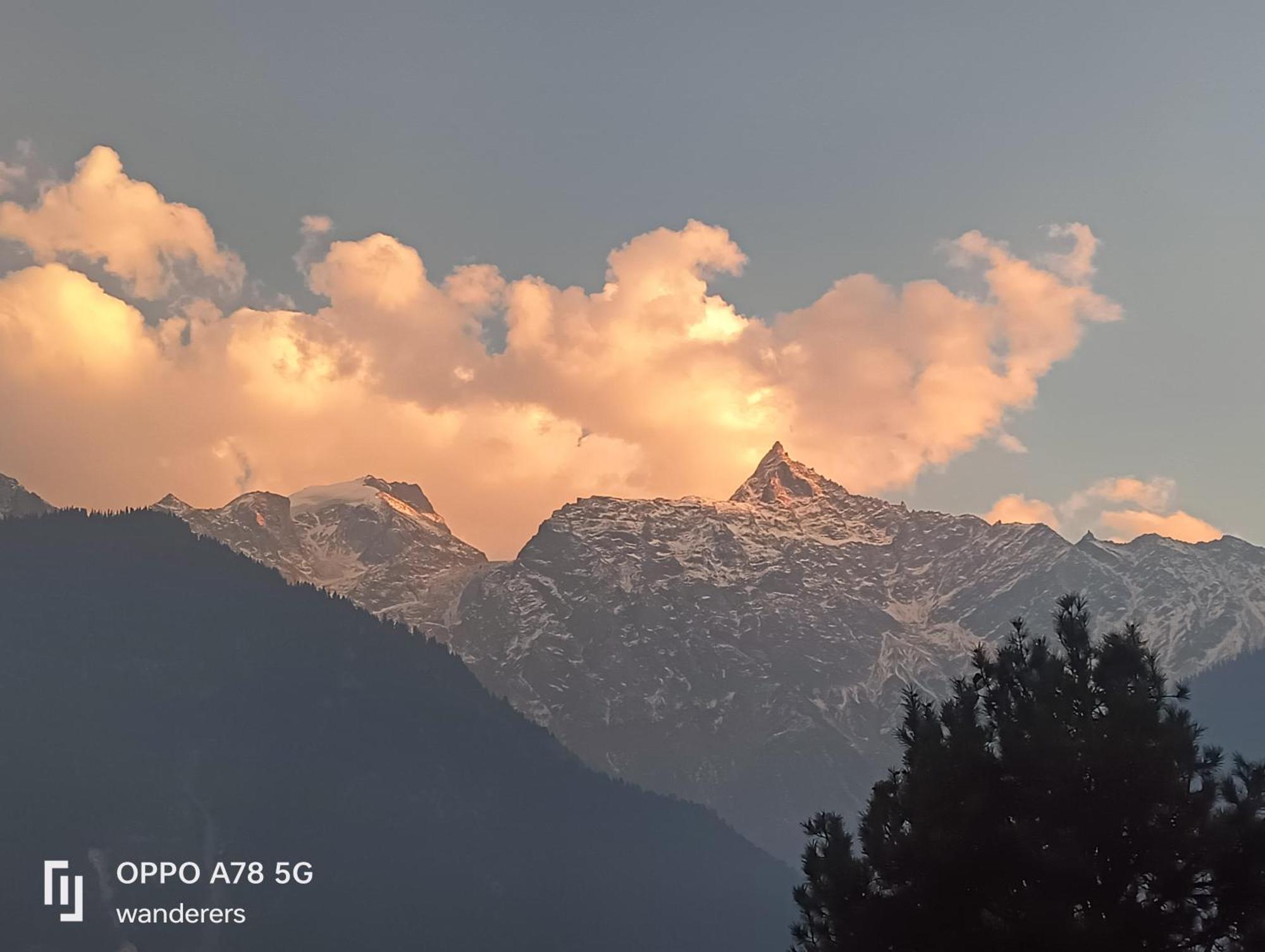 Wanderers Homestay -All Mountain Facing Rooms Kalpa Buitenkant foto